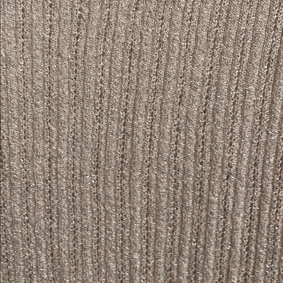 Shirt - Picture 6 of 7